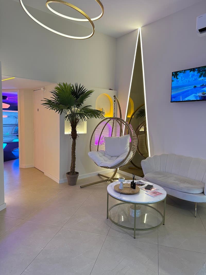 SUNsquare - Photo 1